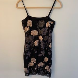 elston black floral embroidered bodycon dress